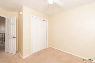 Building Photo - 5011 White Rock Dr