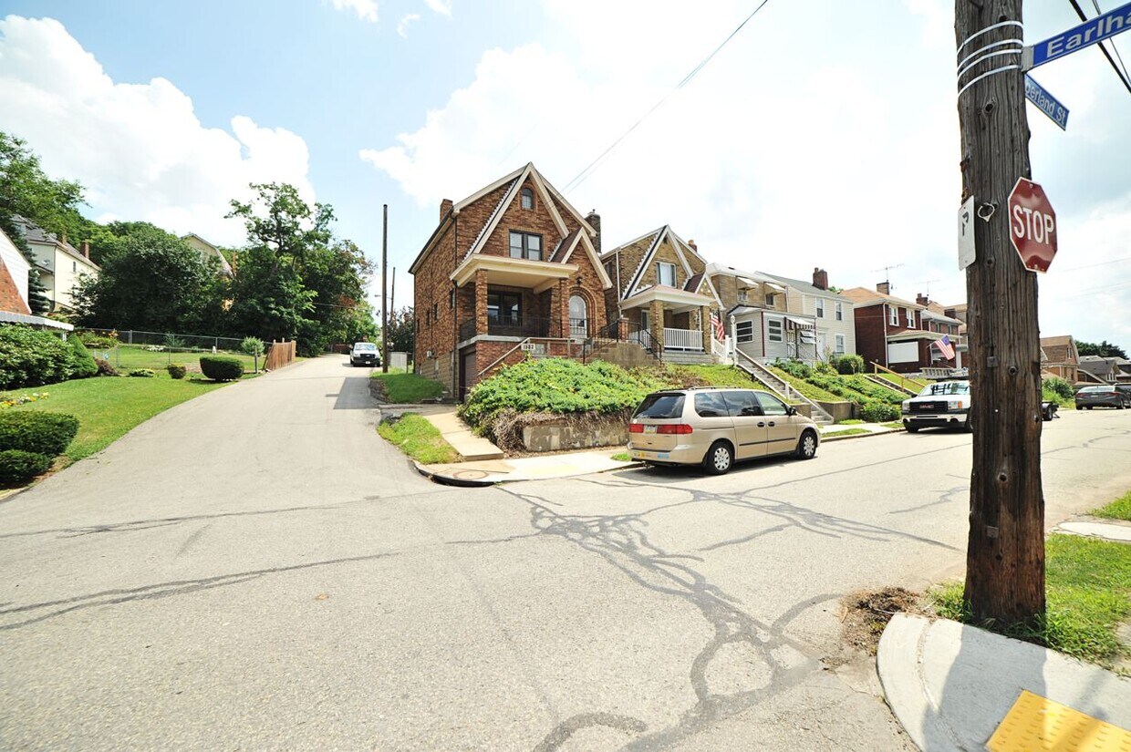 Front of Home - 1582 Cumberland St