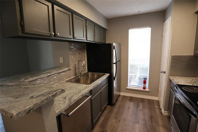 Foto del edificio - 1515 Sandy Springs Rd