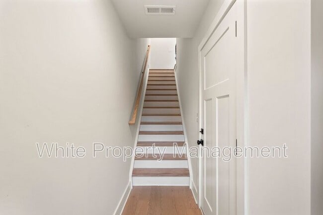 Building Photo - 5019 York Park Ln