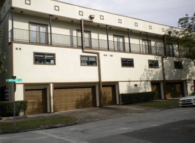 Foto del edificio - 1342 Rutland St