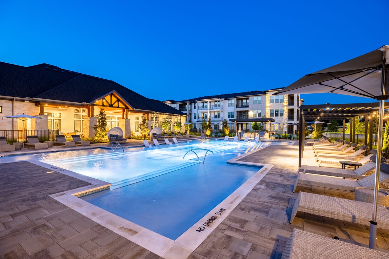 Allora Kinder Ranch Apartments in San Antonio, TX