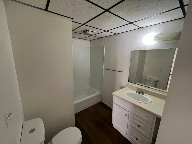 Building Photo - 1308 Court St