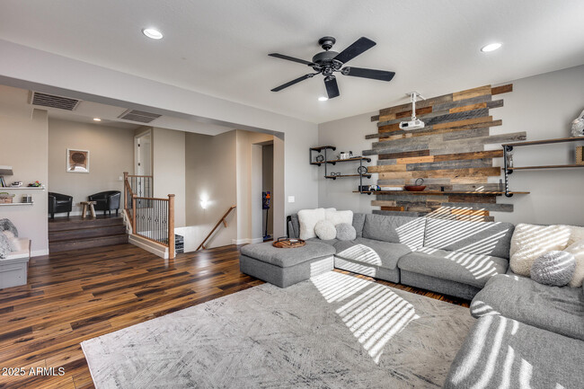 Foto del edificio - 5826 W Plum Rd