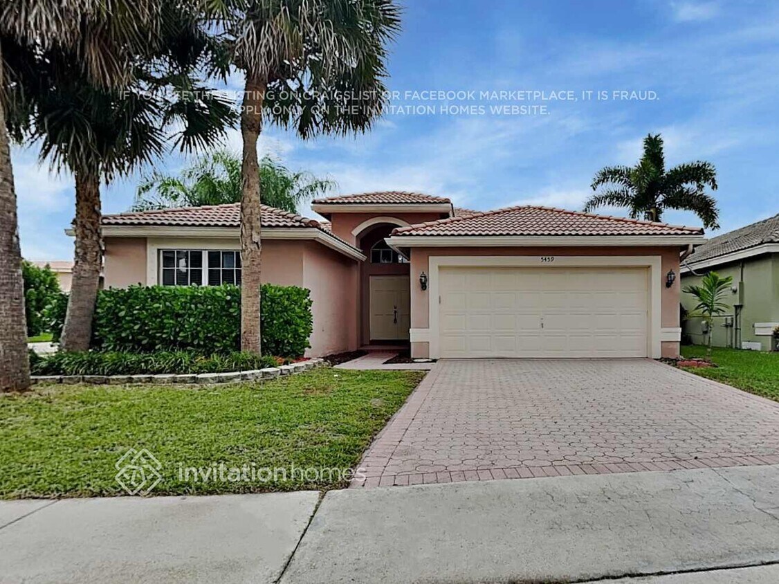 Foto principal - 5459 NW 120th Ave