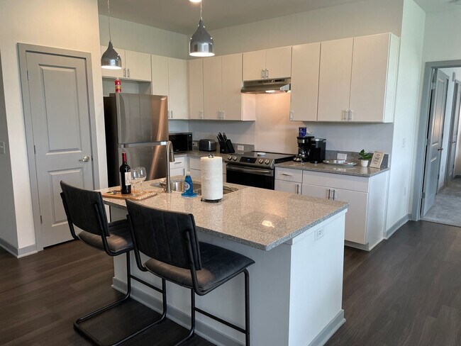 Foto del edificio - 5102 Aldersgate Dr