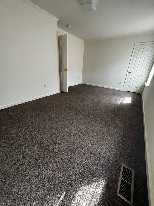 Foto del edificio - 1411 Varsity Ln