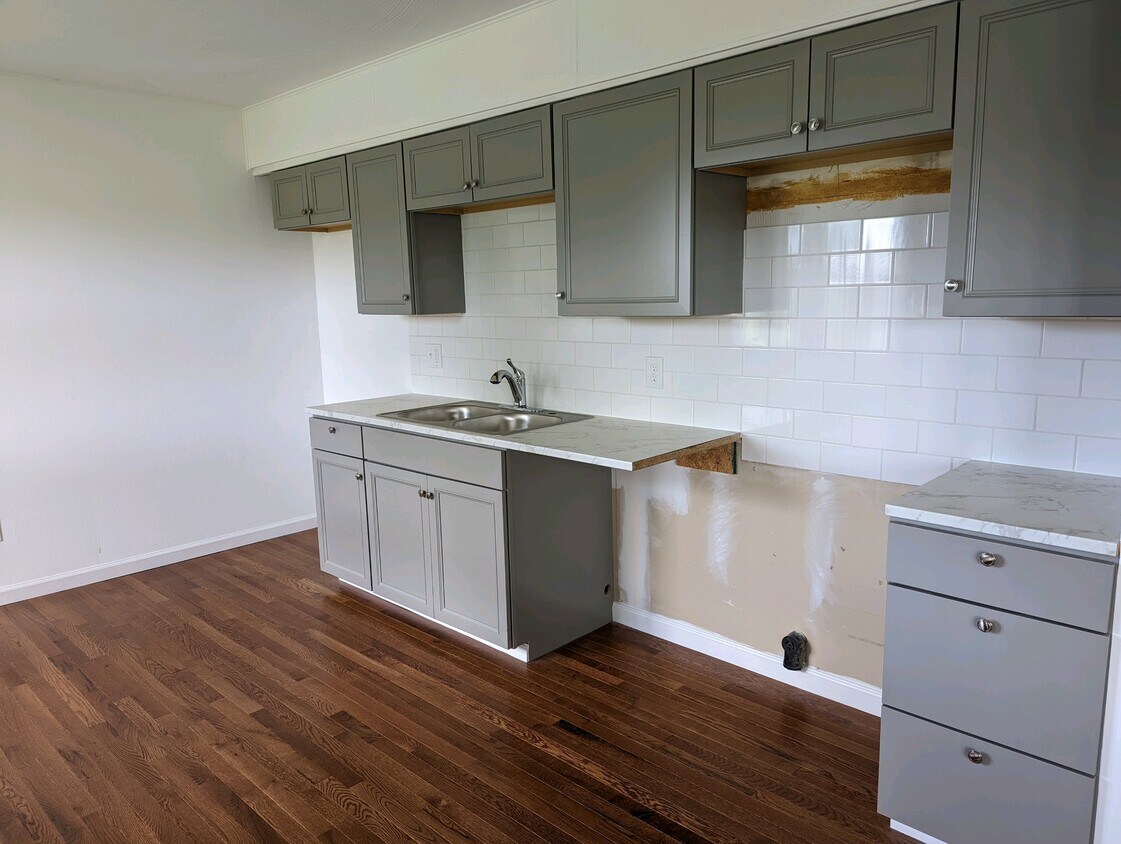 204 E 5th St, Mifflinville, PA 18631 Townhome Rentals in Mifflinville