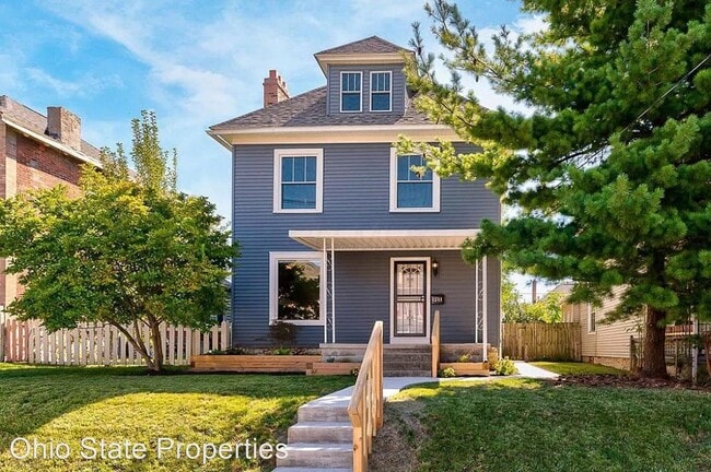 Building Photo - 5 br, 2.5 bath House - 1348 Summit Street