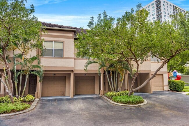 Foto del edificio - 821 Normandy Trace Rd