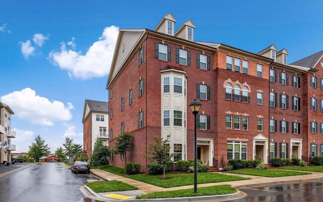 Building Photo - Welcome to VOU, where luxury and comfort m...