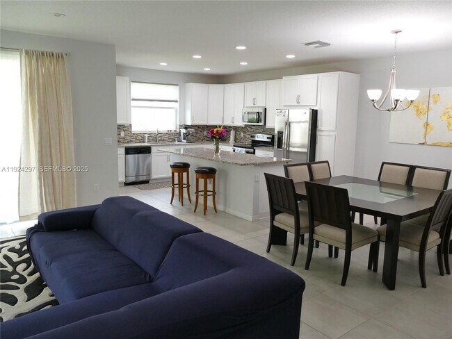 Foto del edificio - 5215 Golden Eagle Ter