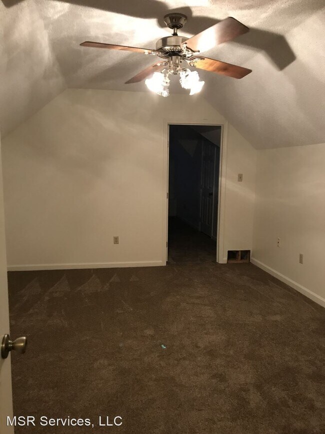 Foto del edificio - 4 br, 2.5 bath House - 4630 Simmons Road