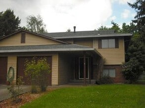 Building Photo - 1508 NE 140th Ave
