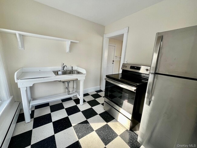 Building Photo - 12 Alden Pl