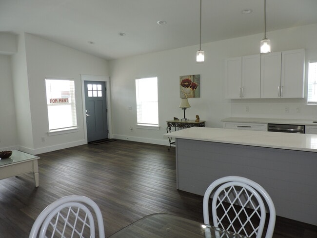 Building Photo - 12610 Erin Lea Ln