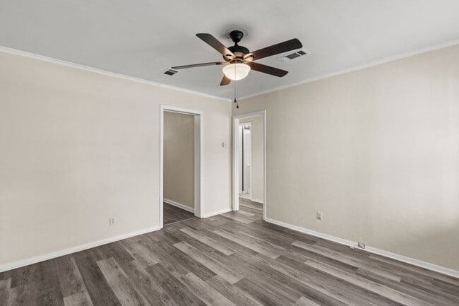 Building Photo - 1208 N D St