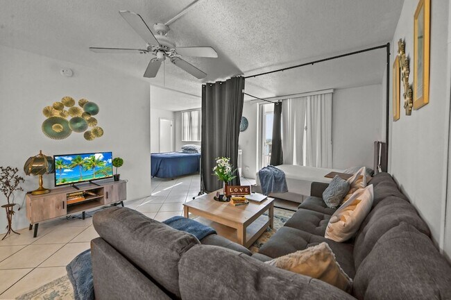 Foto del edificio - 5700 NW 2nd Ave
