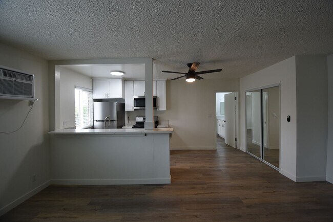 Foto del edificio - 12255 Burbank Blvd