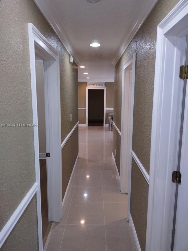 Foto del edificio - 1241 NW 174th St