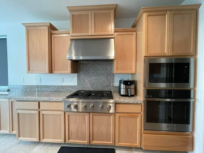 Foto del edificio - 1428 Hammond Dr