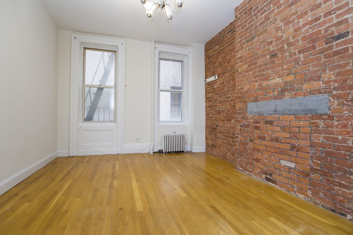 Living Space - 285 Bleecker St