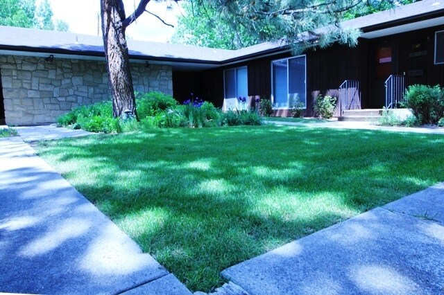 Front of Building - 1229 Poly Dr