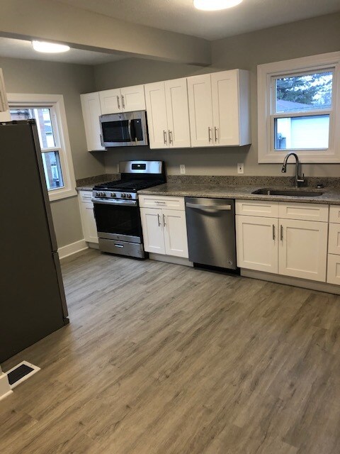 Foto del edificio - 6819 Brownfield Dr