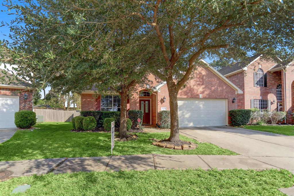 Foto principal - 25630 Saddlebrook Village Dr