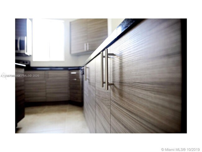 Foto del edificio - 2735 SW 81st Terrace