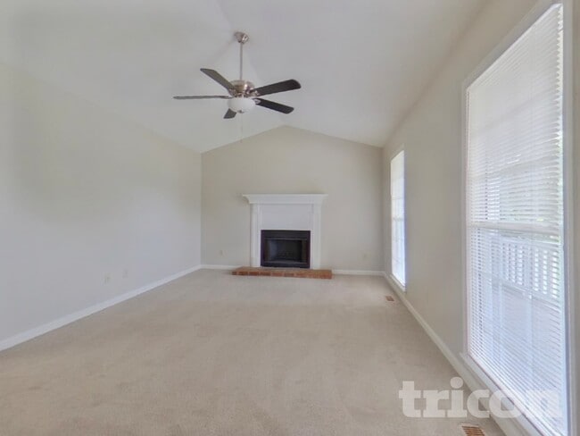 Foto del edificio - 178 Nicole Dr