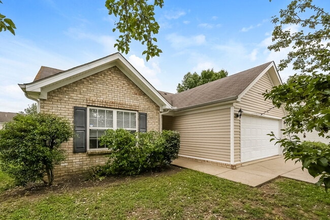 Building Photo - 1413 Chesterbrook Ct