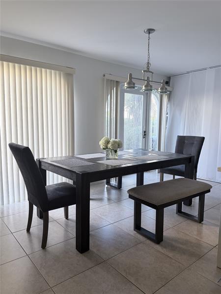 Building Photo - 6671 Via Regina