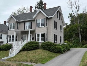 Building Photo - 17 Hough St
