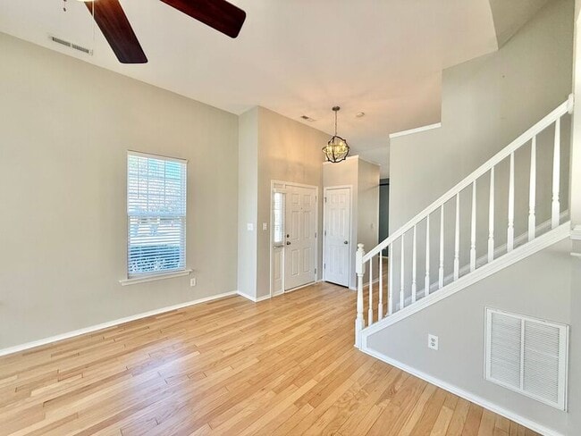 Foto del edificio - 200 Courthouse Dr