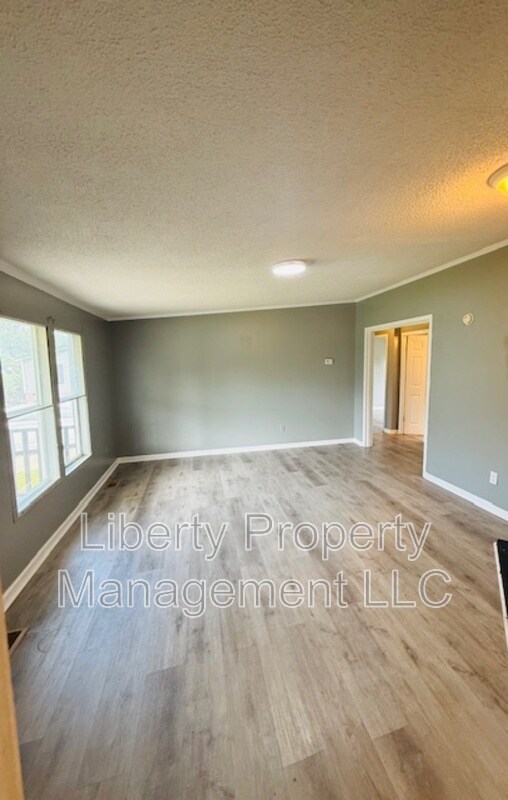 Building Photo - 471 Washington Ln