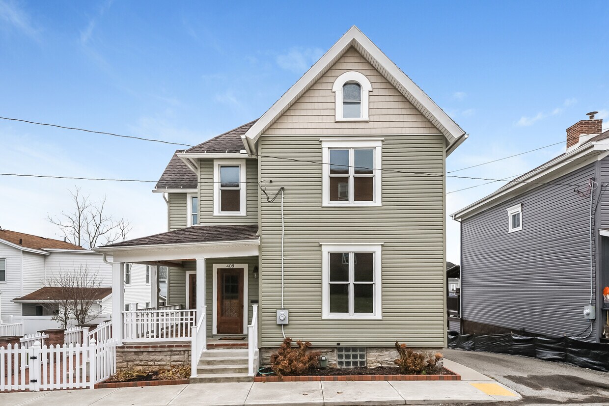 Building Photo - 408 Rohrer St