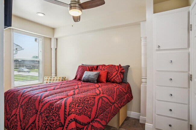 Foto del edificio - 12930 Parlange Ct