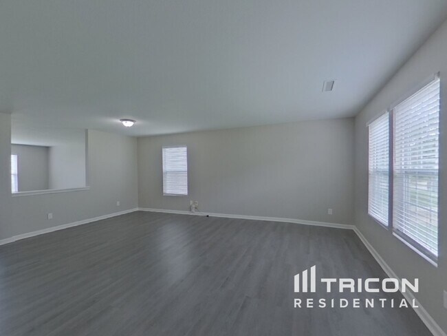 Foto del edificio - 4521 Palustris Ct