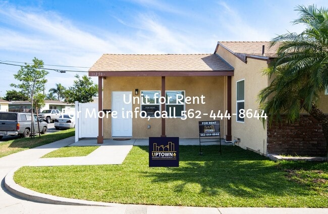 Foto del edificio - House - 2 Bedrooms / 1 Baths - Norwalk