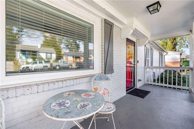 Foto del edificio - 1674 Browning St SW