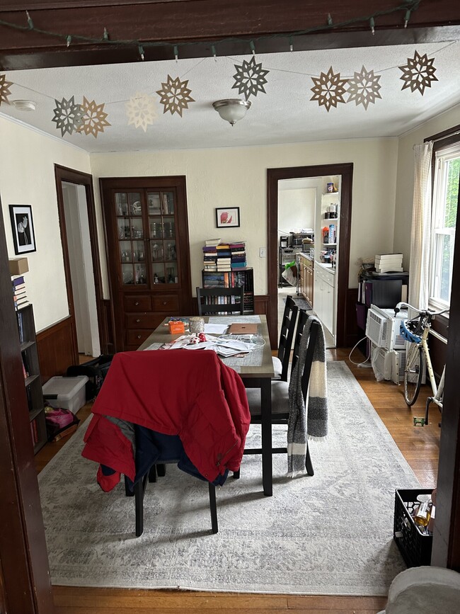 Building Photo - 58 Brock St