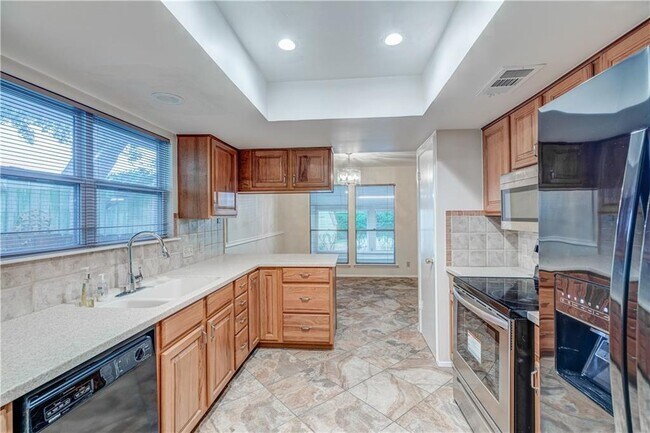 Building Photo - 12118 Black Angus Dr