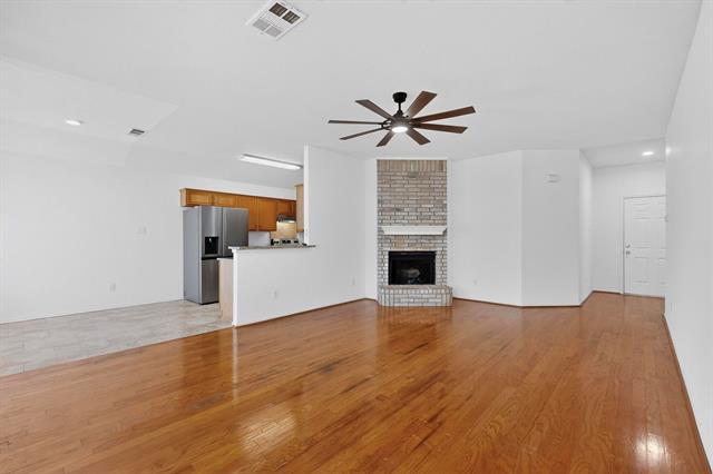 Foto del edificio - 721 Somerset Dr