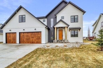Building Photo - 2439 River's Bend Dr E