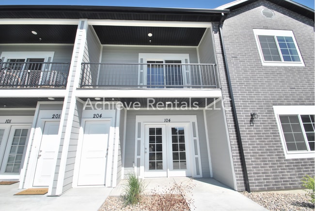Building Photo - 1557 North 110