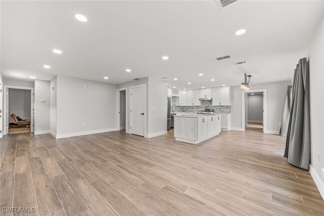 Foto del edificio - 1890 Bald Eagle Dr