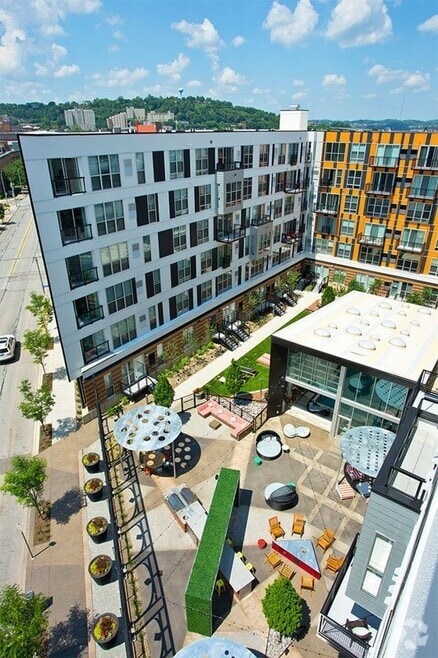 Building Photo - Albion at Morrow Park