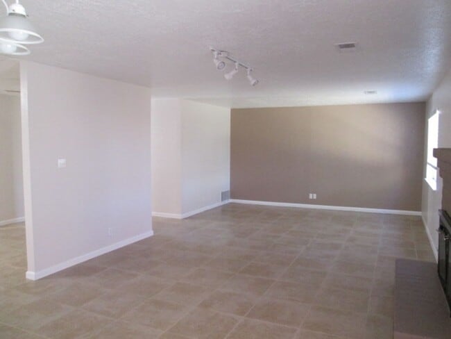 Building Photo - Your Dog Will Love This House!