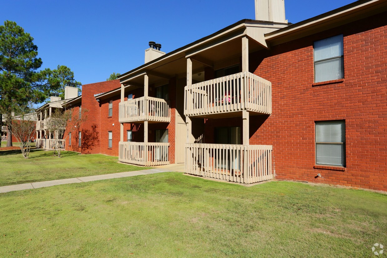 2800 McFarland Apartments Tuscaloosa, AL